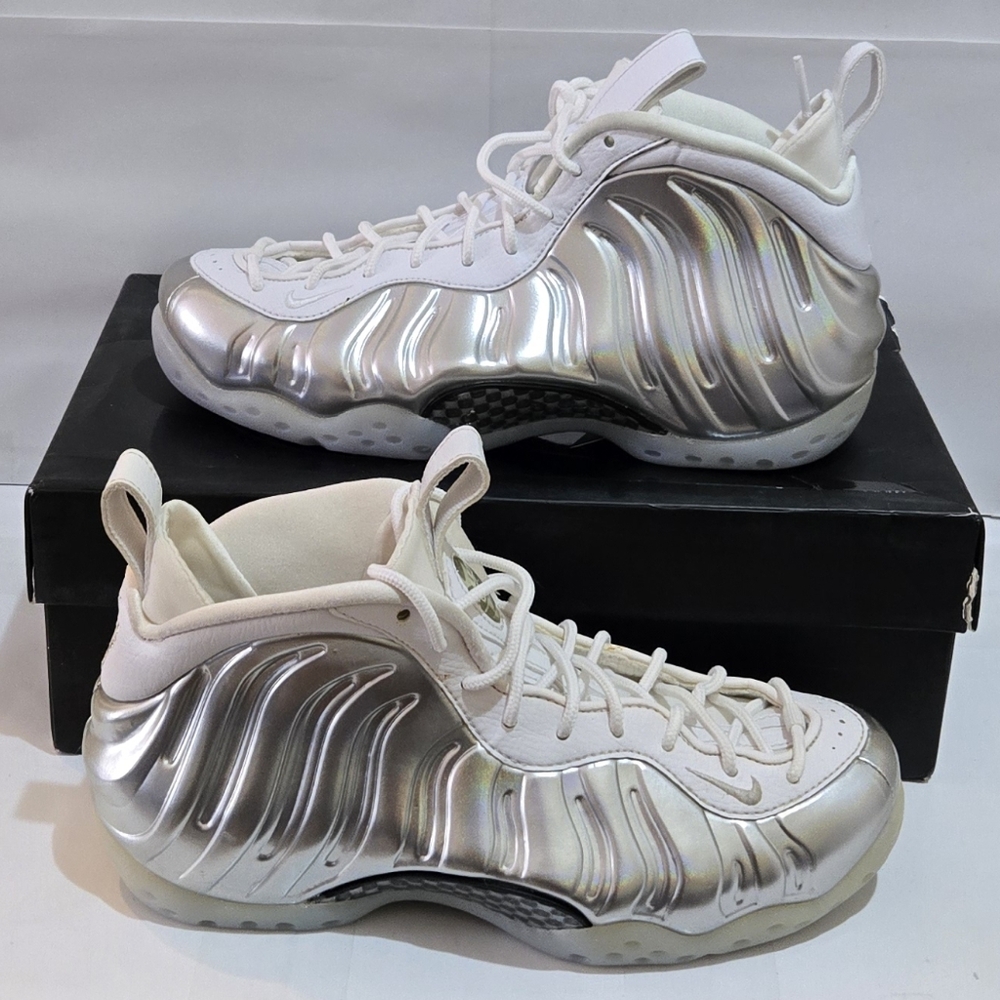 Nike Air Foamposite One White Chrome Women's Sneakers‎